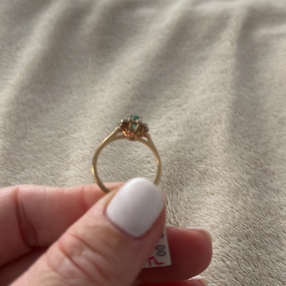 Emerald and Diamond 14KT gold - Picture 4 of 6